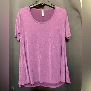 L LulaRoe purple short sleeve shirt
